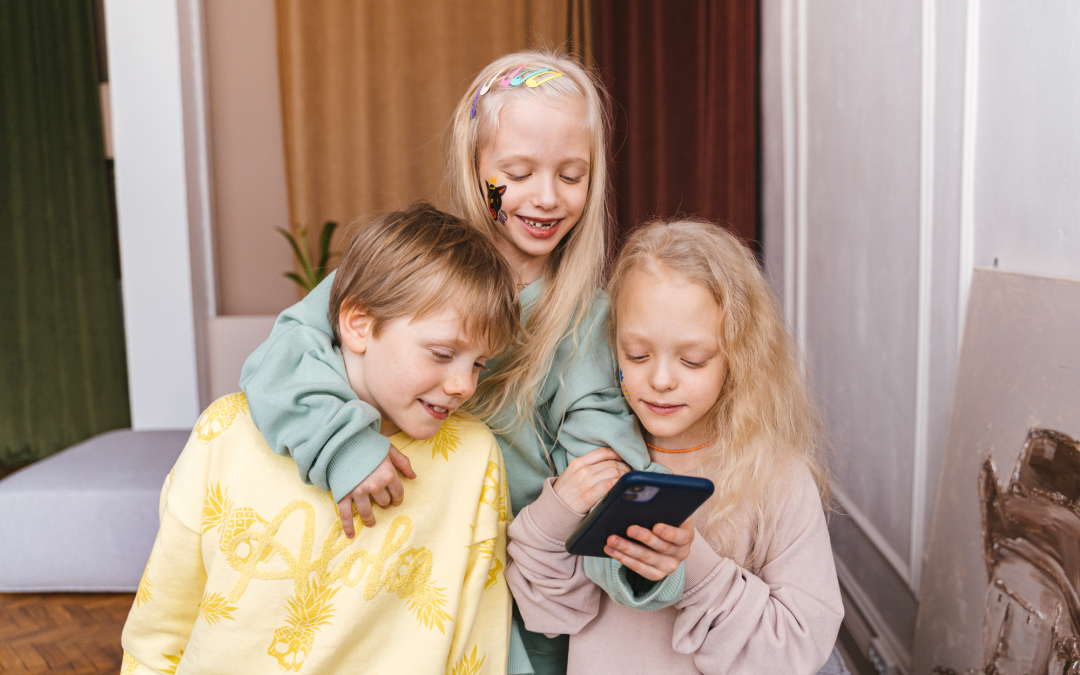 When Should You Buy Your Child’s First Smartphone?